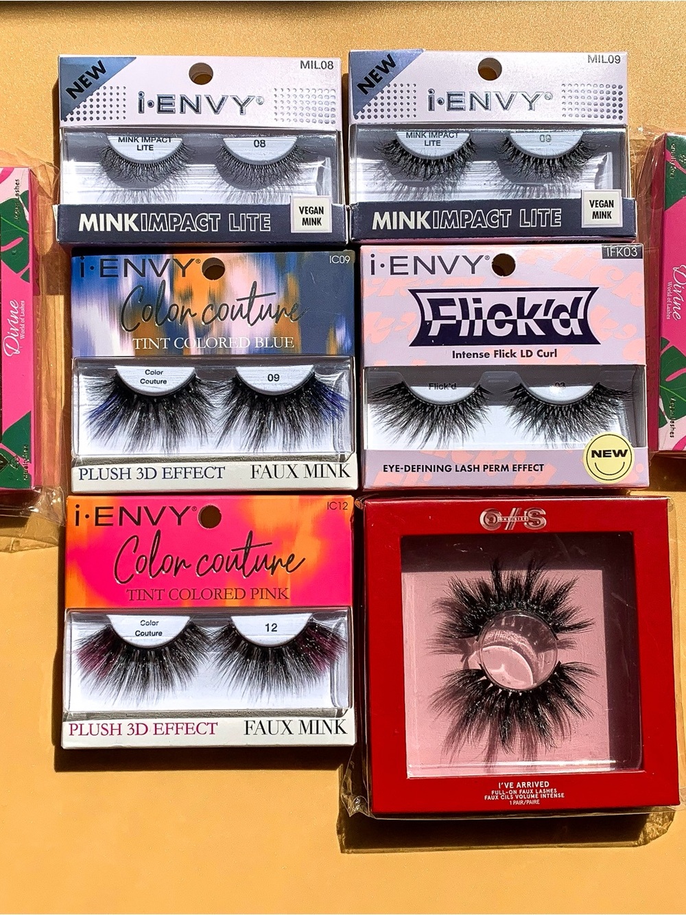 Assorted Lashes Bundle - Picture 1 of 4